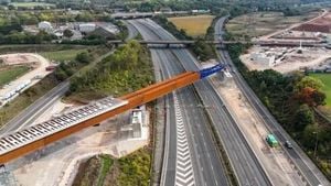 HS2 Viaduct Slide Over M6 Completed Early