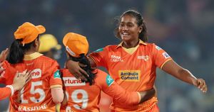 Gujarat Giants Dominate UP Warriors By 81 Runs