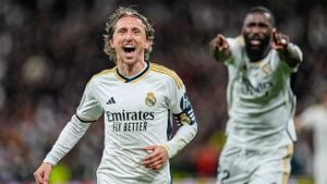 Ancelotti Declares Modrić A Football Gift