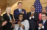 Suozzi honors the Harlem Hellfighters, Oyster Bay native accepts Congressional Gold Medal