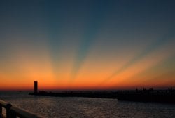 Michigan Gölü Üzerinde Alacakaranlık Işınları