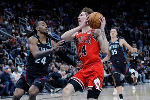 Pistons Host Bulls As Injuries Shape Central Division Showdown