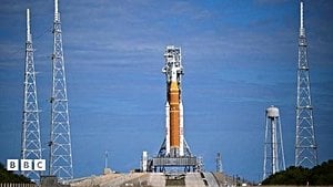 NASA Delays Artemis II Moon Mission After Hydrogen Leak