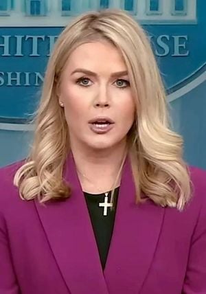 Trump’s ‘Quiet Piggy’ Slur Sparks Outcry Aboard Air Force One