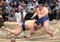 高安トップ９勝“おい弟子”大の里下す「そのうち勝てなくなる」１横綱２大関撃破し初Ｖへ手応え - 大相撲 : 日刊スポーツ