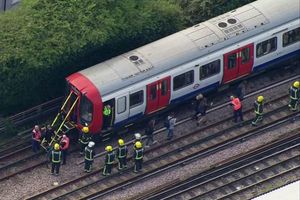 Transport For London Warns Of Weekend Travel Disruptions