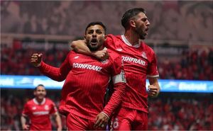 Toluca Defeats Monterrey 2-1 To Advance In Semifinals