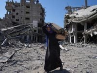 Determined to reclaim their land, Palestinians return to ruined Gaza homes