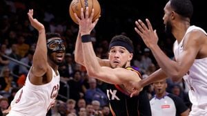 Cavaliers Set To Battle Suns At Home