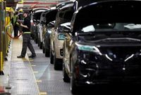 Government to guarantee £1.5bn loan to Jaguar Land Rover after cyber shutdown