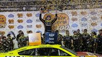 Ryan Blaney races to first NASCAR Cup Series victory of the year at Nashville