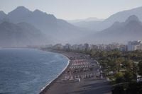 Foreign Office issues new travel warning for popular destination bordering Iran