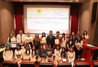 Lan tỏa tiếng Việt ở xứ Chùa Vàng