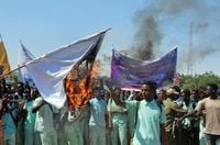 Explosions rock Khartoum after Sudan’s paramilitary agrees to truce