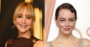 Jennifer Lawrence Feels Lucky To Have Emma Stone As Best Friend