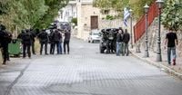 Massacre in Crete/ Two people are reported wanted, police cordon off the area