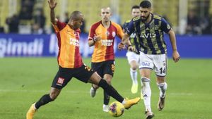 Galatasaray Faces Fenerbahçe In Epic Derby Showdown