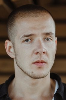 Artyom Suçkov