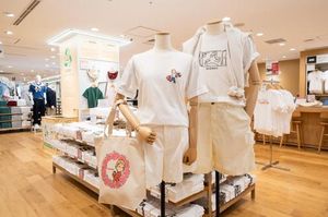 Uniqlo Opens Major New Store In Futako-Tamagawa