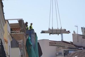 Madrid Building Collapse Leaves Four Dead Amid Hotel Renovation
