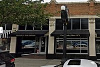 Gone in 90 seconds: Jewelry store loses $2m of diamonds, watches and gold in heist