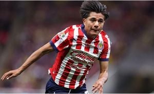 Chivas Triumphs Over Atlas In Heated Friendly Showdown