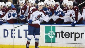 Avalanche Dominate Blues 5-0 At Ball Arena