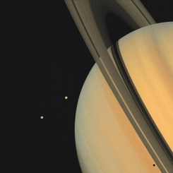 Tethys ve Dione Uydularıyla Satürn