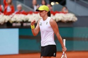 Iga Świątek Faces Elisabetta Cocciaretto In Rome