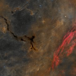 Kefeus'ta Karanlık Bir Denizatı