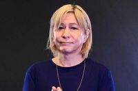 小室哲哉も「ドキドキ」　“奇跡のコラボ”に止まない反響「鳥肌立った」「なにこのカワイイ2人」
