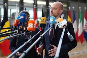 Iran Frees French-German Cyclist After Espionage Row