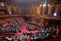 Decreto Pa è legge, dallo sblocca-stipendi alle assunzioni: cosa cambia
