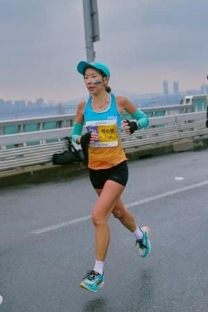 Lim Yae-jin And Kim Hong-rok Win 2025 Seoul Marathon