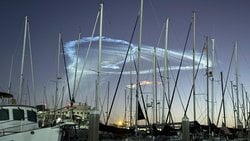 SpaceX Falcon 9 Fırlatması Florida Semalarında “Denizanası” Görüntüsü Oluşturdu.