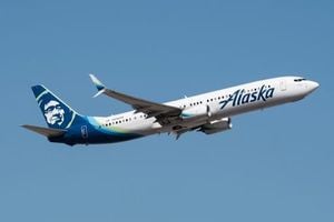 Alaska Airlines Makes History With Record Boeing Order