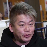 堀江貴文氏、炎上ストリートピアノ騒動に“たった５文字”で反応しＸ賛同多数（日刊スポーツ） - Yahoo!ニュース