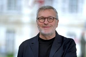 Laurent Baffie Apologizes While Thierry Ardisson Promotes New Book