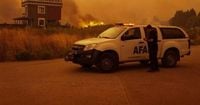 Turkey airport grounds ALL flights as out of control wildfire traps tourists