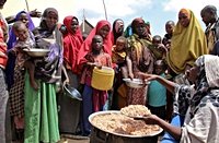 U.N. food agency to suspend food aid for 750,000 people in Somalia next month