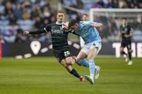 LIVE Coventry City v Portsmouth: Strong penalty appeals at CBS