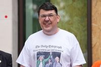 Father Ted creator Graham Linehan arrested at Heathrow for ‘anti-trans posts’