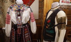 Exploring Current Fashion Trends Featuring Russian Motifs