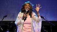 'The View' co-host urges Gloria Gaynor to turn down her Kennedy Center honor because of Trump