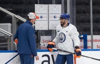 Evander Kane to make season debut for Edmonton Oilers in Game 2 vs. Kings