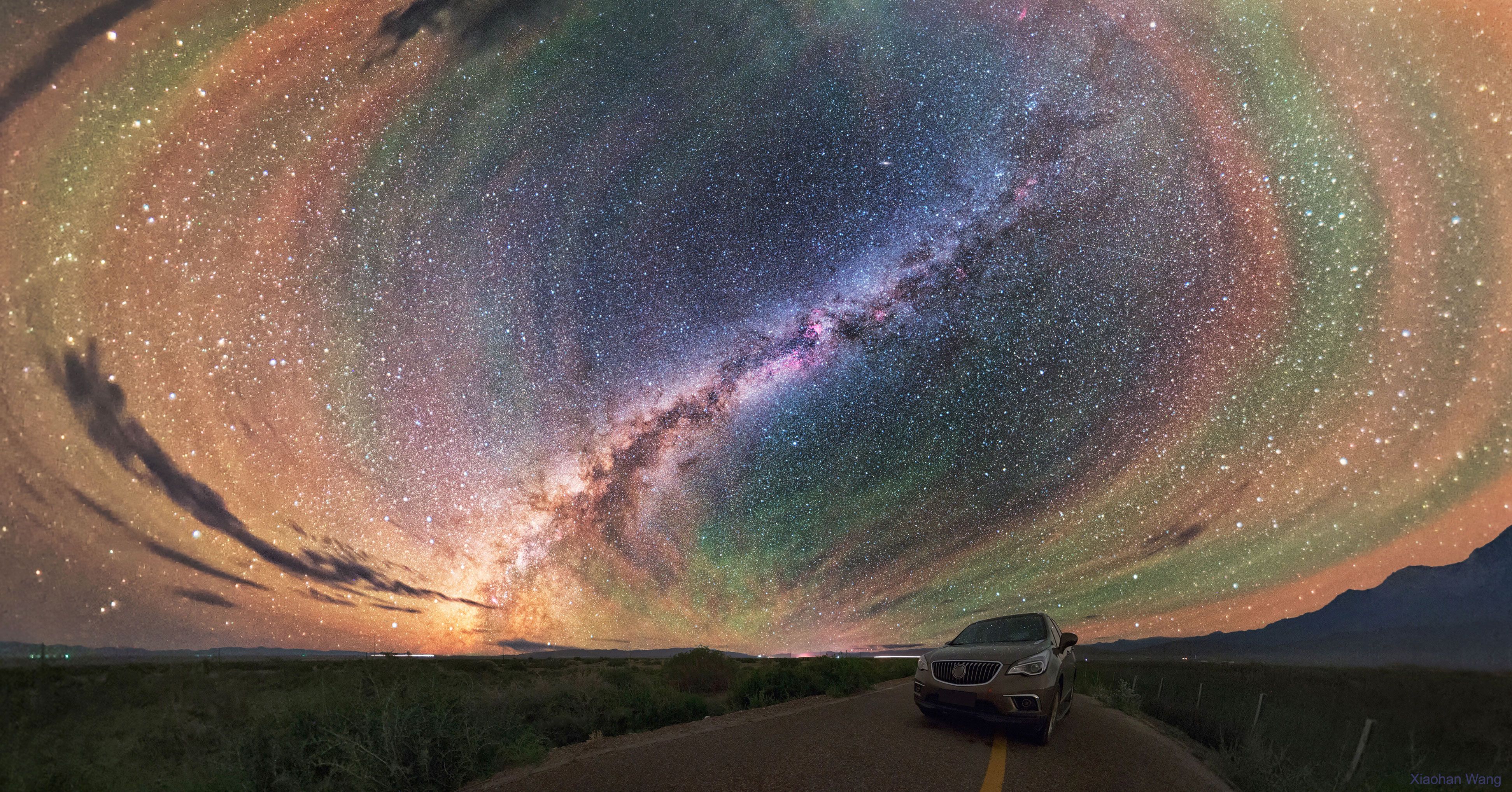  Colorful Airglow Bands Surround Milky Way 