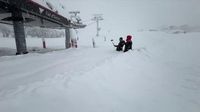 Jusqu'à 2 mètres sur les pistes de ski: les images de la neige de retour dans les Alpes
