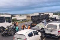 Watch: N12 Westbound Closed At Edenvale After Major Multi-vehicle Crash | SA Trucker