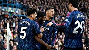 Arsenal Thrash Leeds United To Reignite Premier League Title Push