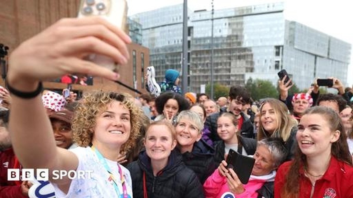 England Red Roses Triumph In Record-Breaking Rugby World Cup Final ...